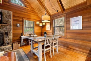 Dining - Charming Cabin Nestled in the Forest near the Toccoa River in Suches, Georgia (Suches)