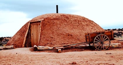 Traditional Navajo Hut Rental for a Secluded Vacation near Page, Arizona