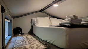 1 chambre, bureau, Wi-Fi, draps fournis