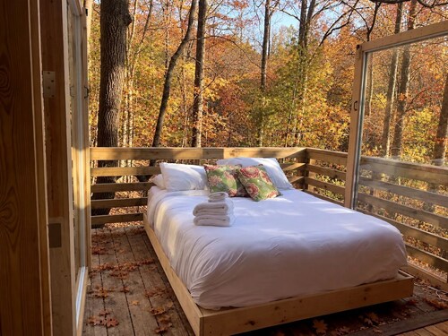 Charming Tree House with a Hot Tub in Chattahoochee National Forest, Georgia