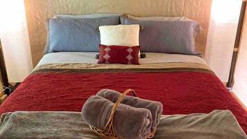 1 bedroom, WiFi, bed sheets