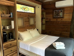 1 habitación, wifi y ropa de cama