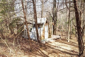 Exterior - Off-Grid Experience in Cozy Mini A-Frame in Picturesque Tennessee (Grandview)