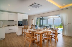 Villa, Patio, Sea View | In-room dining