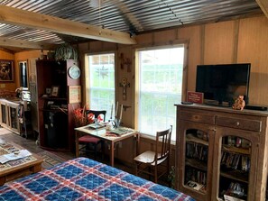 1 chambre, fer et planche Ă repasser, literie fournie