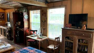 1 bedroom, iron/ironing board, bed sheets
