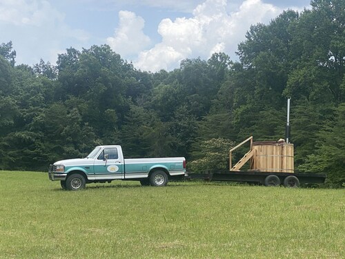 Eccentric Converted Bus, Perfect for a Tennessee Vacation