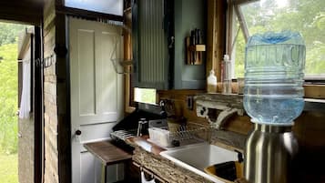 Placa de cocina, cafetera/tetera, tetera/pava eléctrica