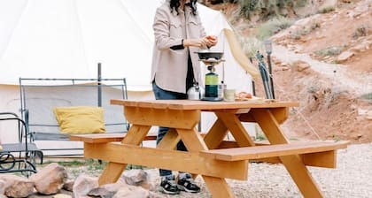 Dry Glamping Tent Near Zion National Park, Ideal for Couples