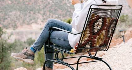 Dry Glamping Tent Near Zion National Park, Ideal for Couples