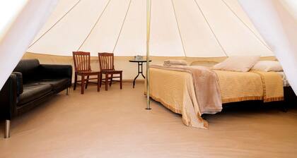 Dry Glamping Tent Near Zion National Park, Ideal for Couples