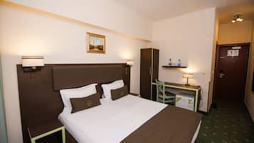 Double or Twin Room, Balcony, Garden View