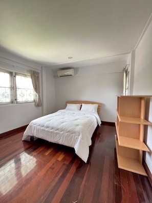 House, 4 Bedrooms, Smoking, Garden View | 4 bedrooms