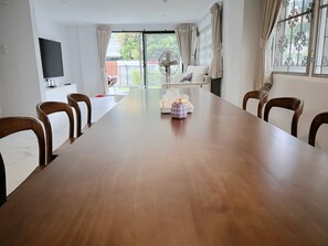 Ferienhaus, 4 Schlafzimmer, Raucher, Gartenblick | Speisen
