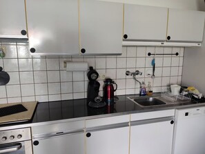 ميكروويف، فرن، موقد طهي مسطح، غسالة أطباق