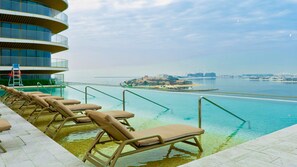 Outdoor pool - Grand Bleu Residences - Dubai Harbour (Dubai)