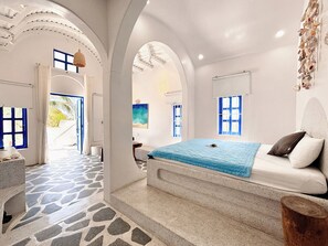 Junior Suite, Balcony, City View | Blackout drapes, soundproofing, iron/ironing board, free WiFi - santorinivilla.vn (Cam Ranh)