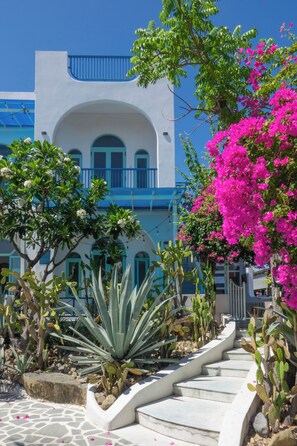 Fachada de la propiedad