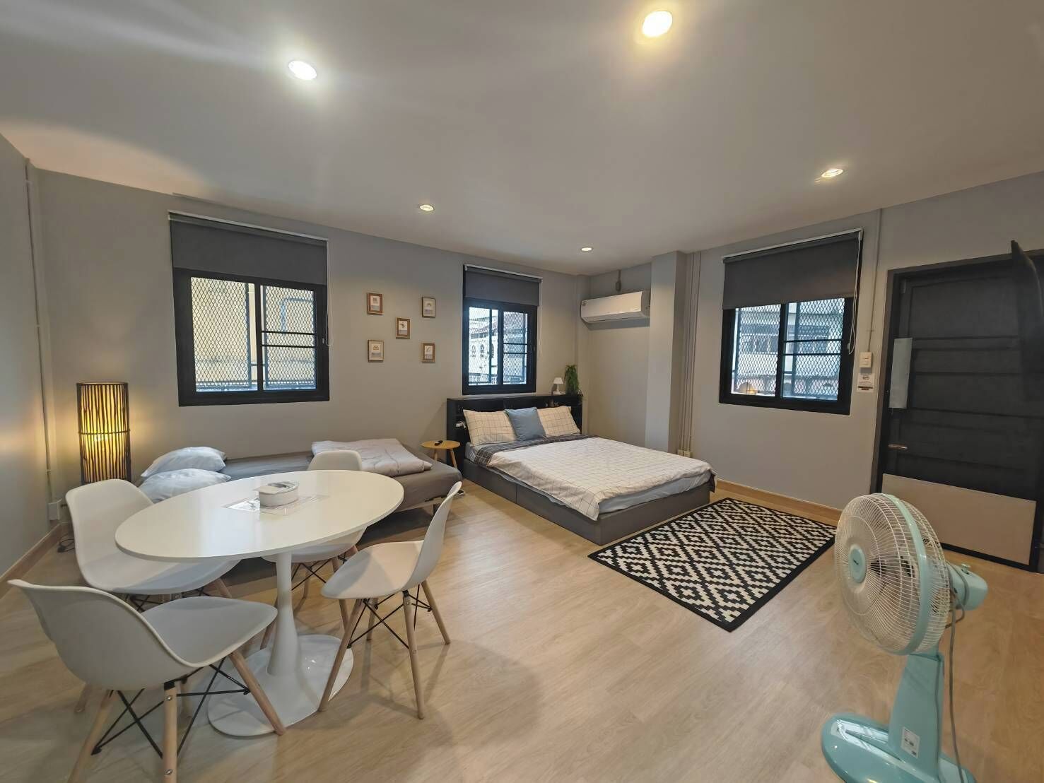 Deluxe Triple Room, Balcony, City View | Blackout drapes, iron/ironing board, free WiFi