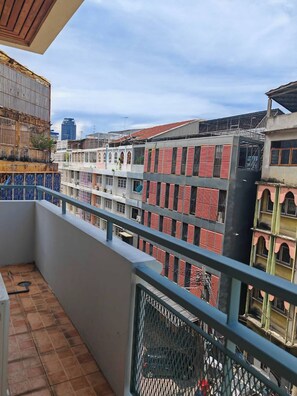 Deluxe Triple Room, Balcony, City View | Terrace/patio - 57 Hidden House BKK Chinatown (Bangkok)