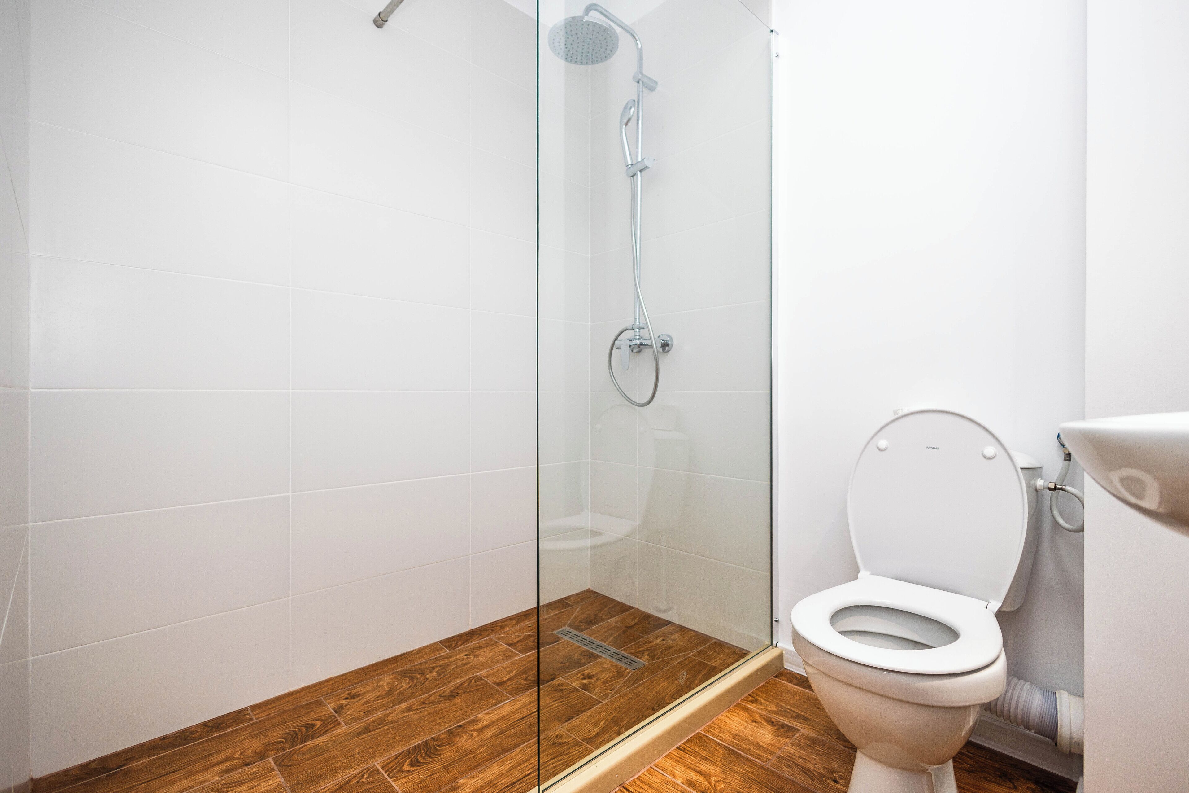 Standard Studio | Bathroom