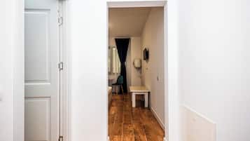 Standard Studio | Free WiFi