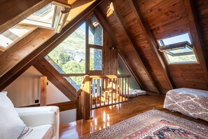 4 bedrooms, free WiFi, bed sheets