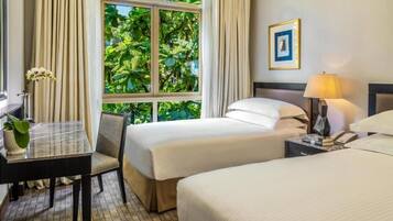 2 bedrooms, in-room safe, desk, iron/ironing board