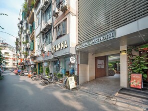 Exterior - Minerva Aparthotel Hanoi (Hoan Kiem)