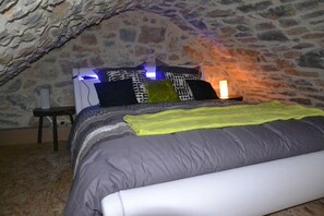 1 dormitori, wifi i roba de llit 