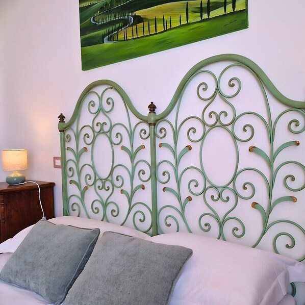 Habitación doble, vista a la ciudad | Wifi gratis 