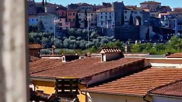 Camera doppia, vista città | Wi-Fi gratuito