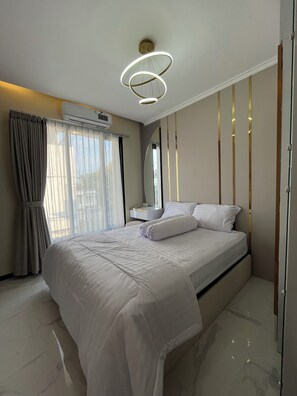 Free WiFi, bed sheets - Arrayyan Executive Village Complex Batu (Batu)