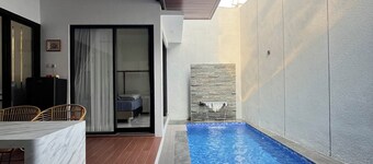 อาร์รายัน เอ็กเซ็กคิวทีฟ วิลเลจ คอมเพล็กซ์ บาตู