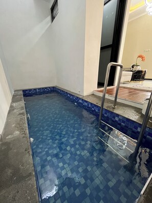 Outdoor pool - Arrayyan Executive Village Complex Batu (Batu)