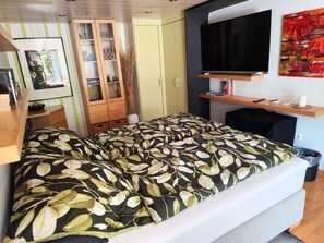 1 camera, Wi-Fi, lenzuola