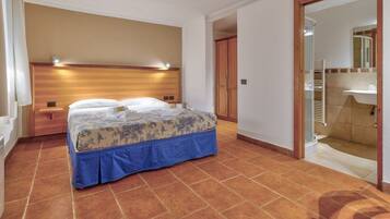 1 Schlafzimmer, Reisekinderbett