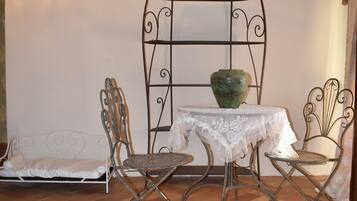 Comfort Double Room, Garden View | Down comforters, minibar, individually decorated, individually furnished