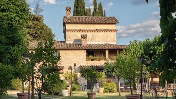 Facciata della struttura