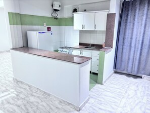 فرن، مائدة طعام