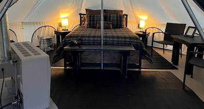 Charming Bell Tent Fantastic for a Cozy Glamping Experience in Turner, Maine