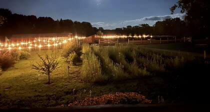 Charming Bell Tent Fantastic for a Cozy Glamping Experience in Turner, Maine