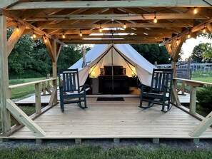 Property grounds - Charming Bell Tent Fantastic for a Cozy Glamping Experience in Turner, Maine (Turner)