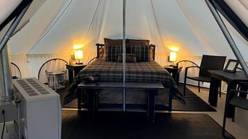 1 slaapkamer, een strijkplank/strijkijzer, wifi, beddengoed