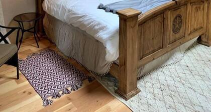 Cozy Yurt in the Woods for a Romantic Off-Grid Escape near Weed, California