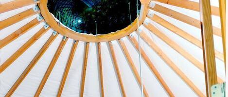 1 habitación y ropa de cama