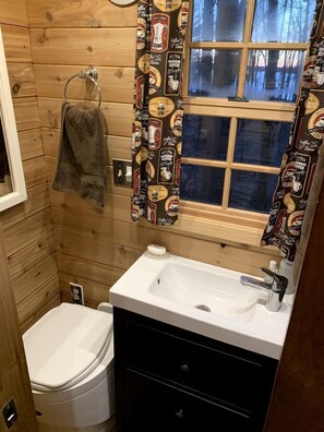 Toallas y papel de baño 