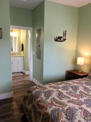 1 bedroom, iron/ironing board, WiFi, bed sheets