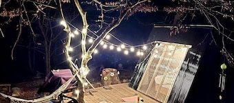 Remote Mountain A-Frame with BBQ Perfect for Nature Lovers in West Virginia