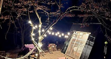 Remote Mountain A-Frame with BBQ Perfect for Nature Lovers in West Virginia